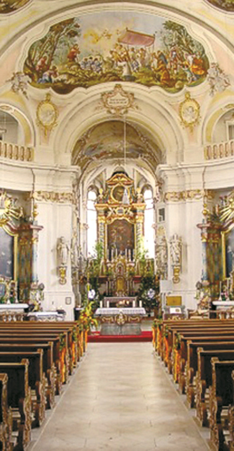 Innenansicht der Kirche San Salvatore in Bettbrunn