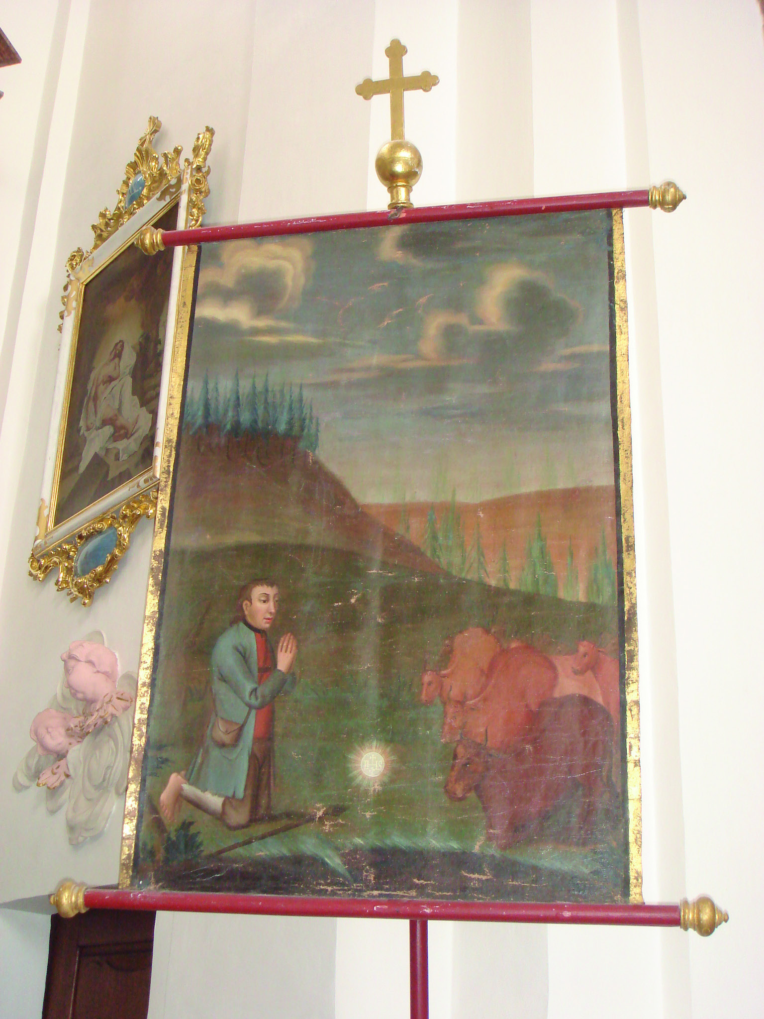 Vergoldetes Reliquiar in der Pfarrkirche Bettbrunn aufbewahrt