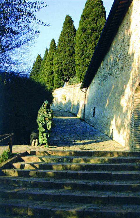 La Basilica e il Convento di San Damiano ad Assisi, dove Santa Chiara affrontò l'esercito invasore nel 1240