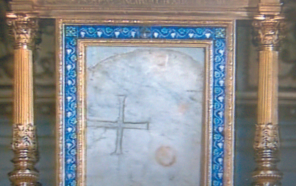 Facciata gotica monumentale della Cattedrale di Santa Maria Assunta a Orvieto