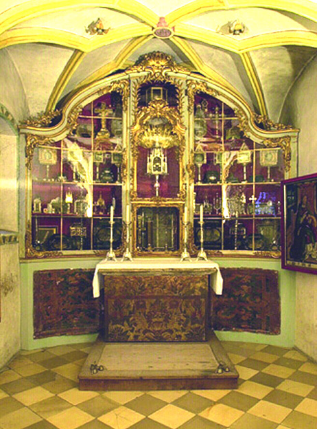 Marble step of the altare of Santa Pudenziana stained with the Blood of the miracle