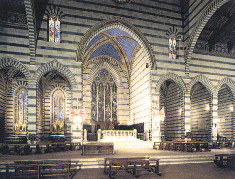 Interno della Chiesa di San Francesco a Siena