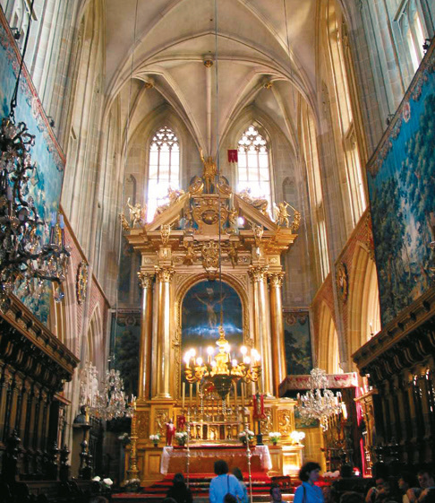 Thieves stealing the pyx and abandoning it in the marshes of Wawel, where it emitted brilliant rays of heavenly light