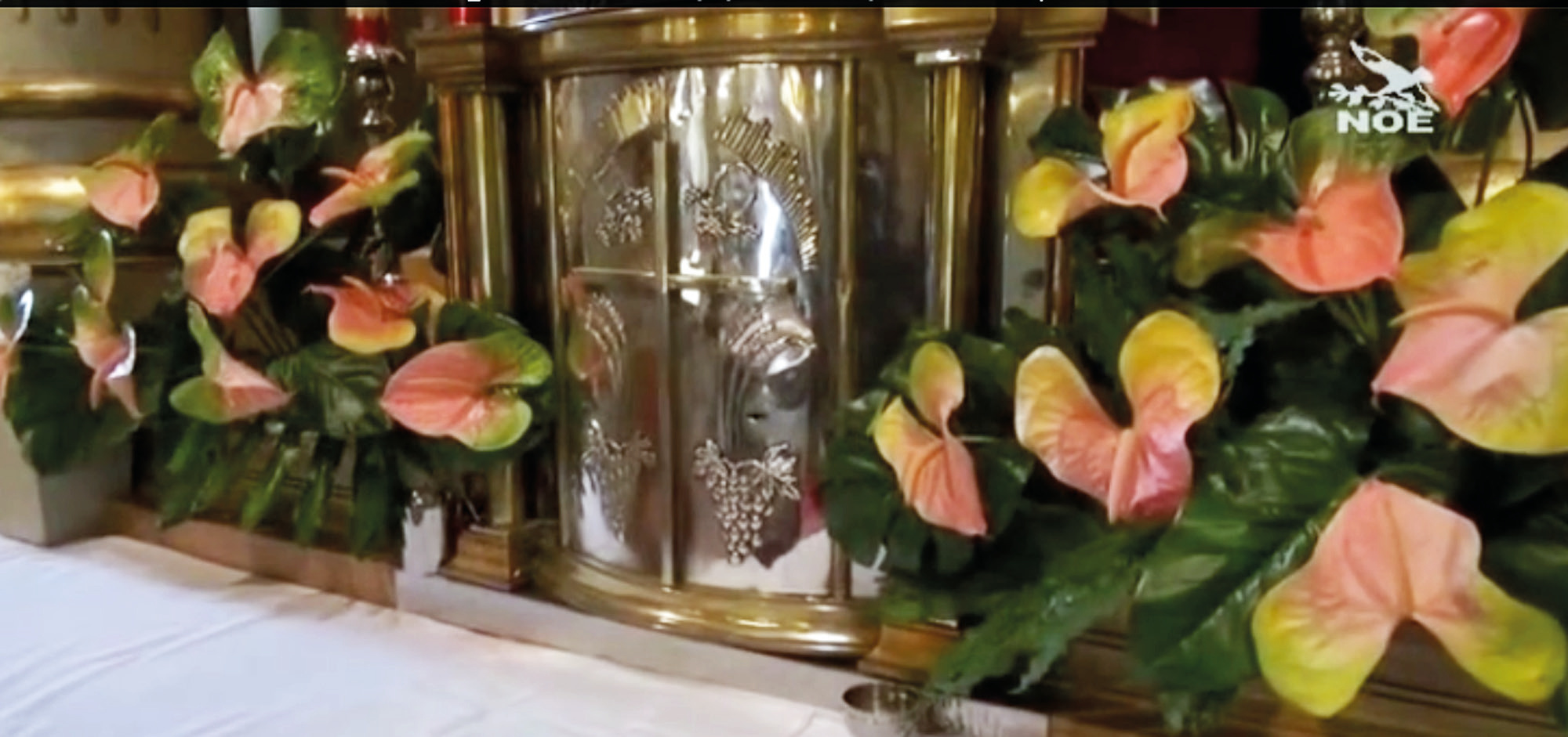 Panoramiczny widok na Sanktuarium i ołtarz główny ku czci Cudu Eucharystycznego w Sokółce